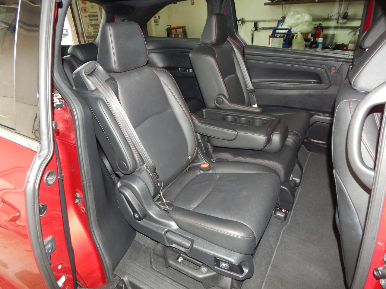 Honda Odyssey Sport-L Auto 2025