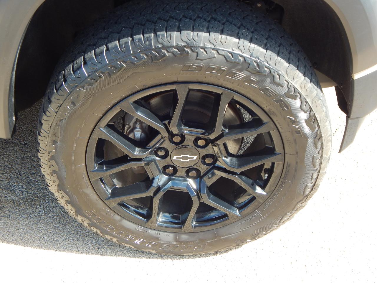 Chevrolet Colorado 4WD Crew Cab Trail Boss 2024