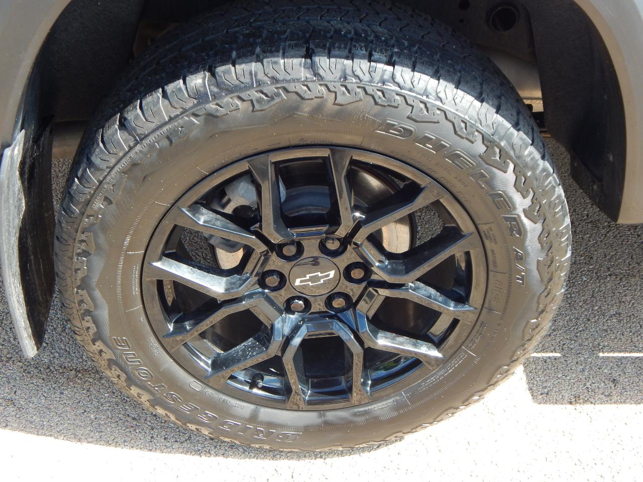 Chevrolet Colorado 4WD Crew Cab Trail Boss 2024