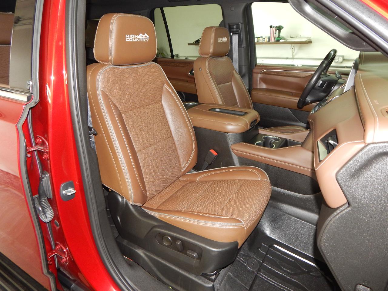 Chevrolet Tahoe 4WD 4dr High Country 2021