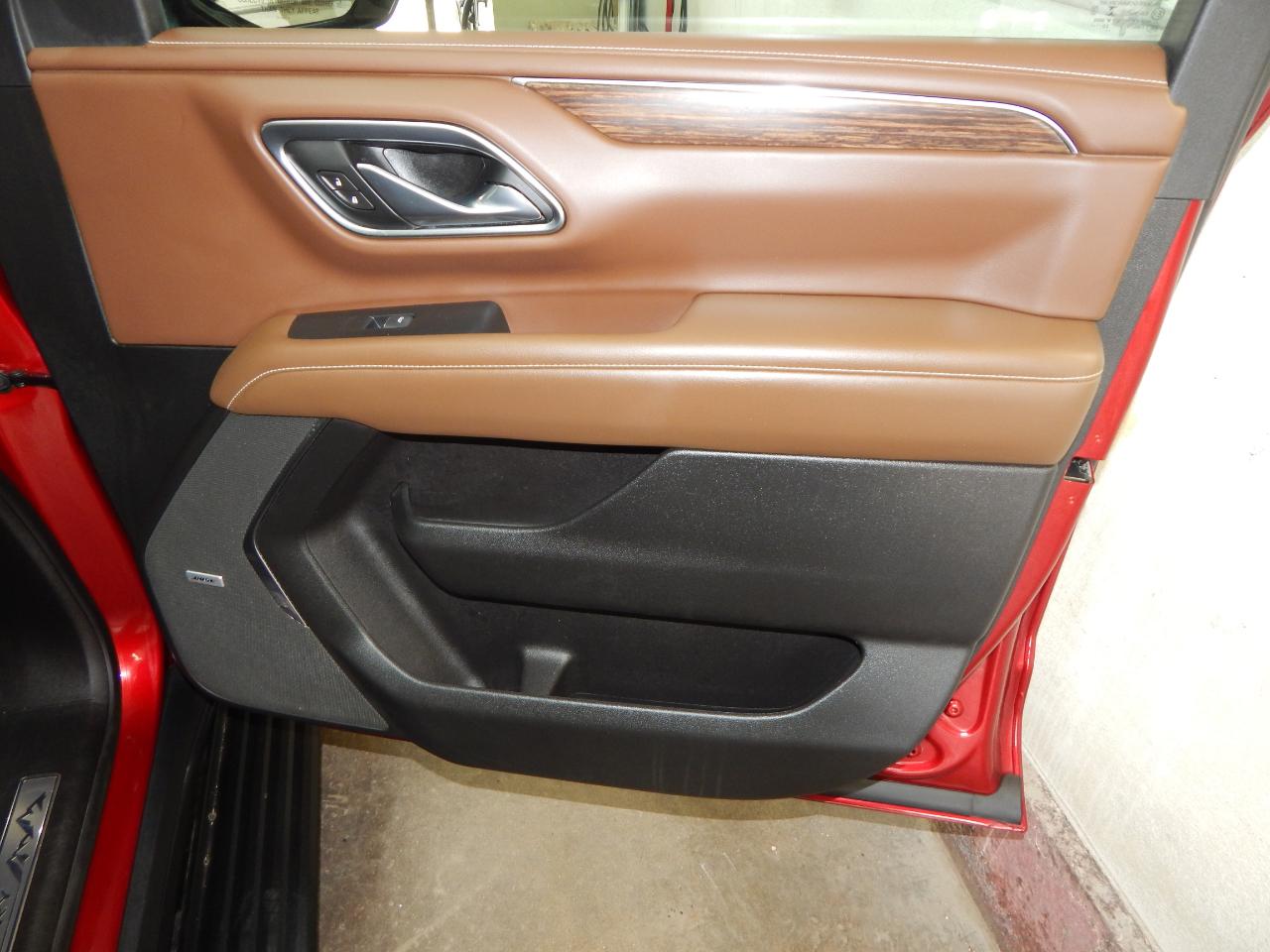 Chevrolet Tahoe 4WD 4dr High Country 2021