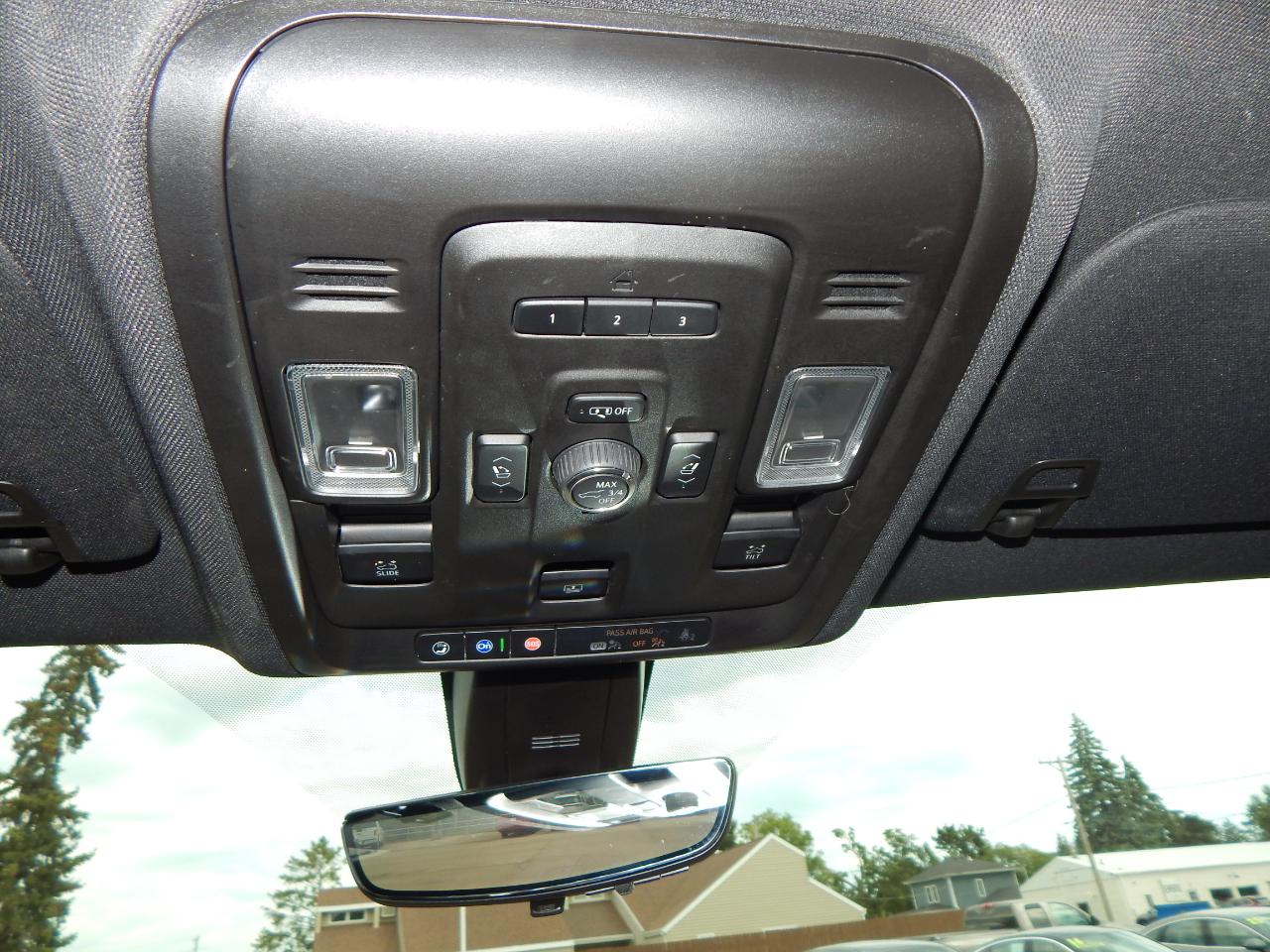 Chevrolet Tahoe 4WD 4dr High Country 2021