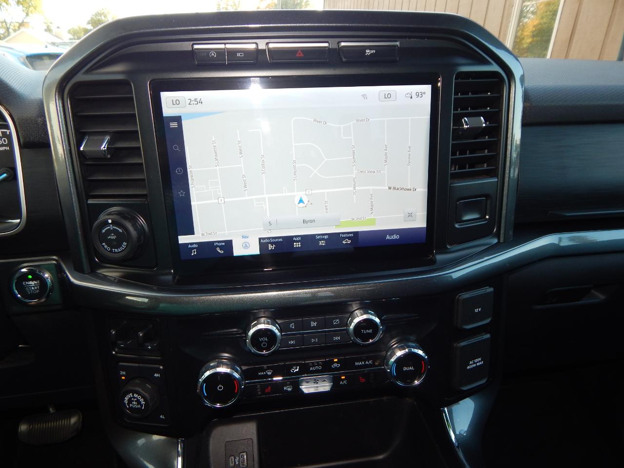 Ford F-150 XLT 4WD SuperCrew 5.5' Box 2023