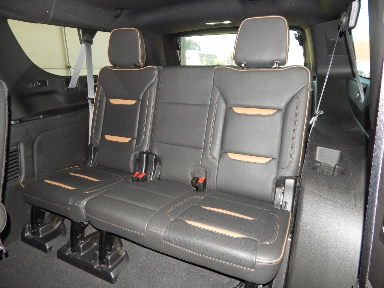 GMC Yukon XL 4WD 4dr AT4 2023