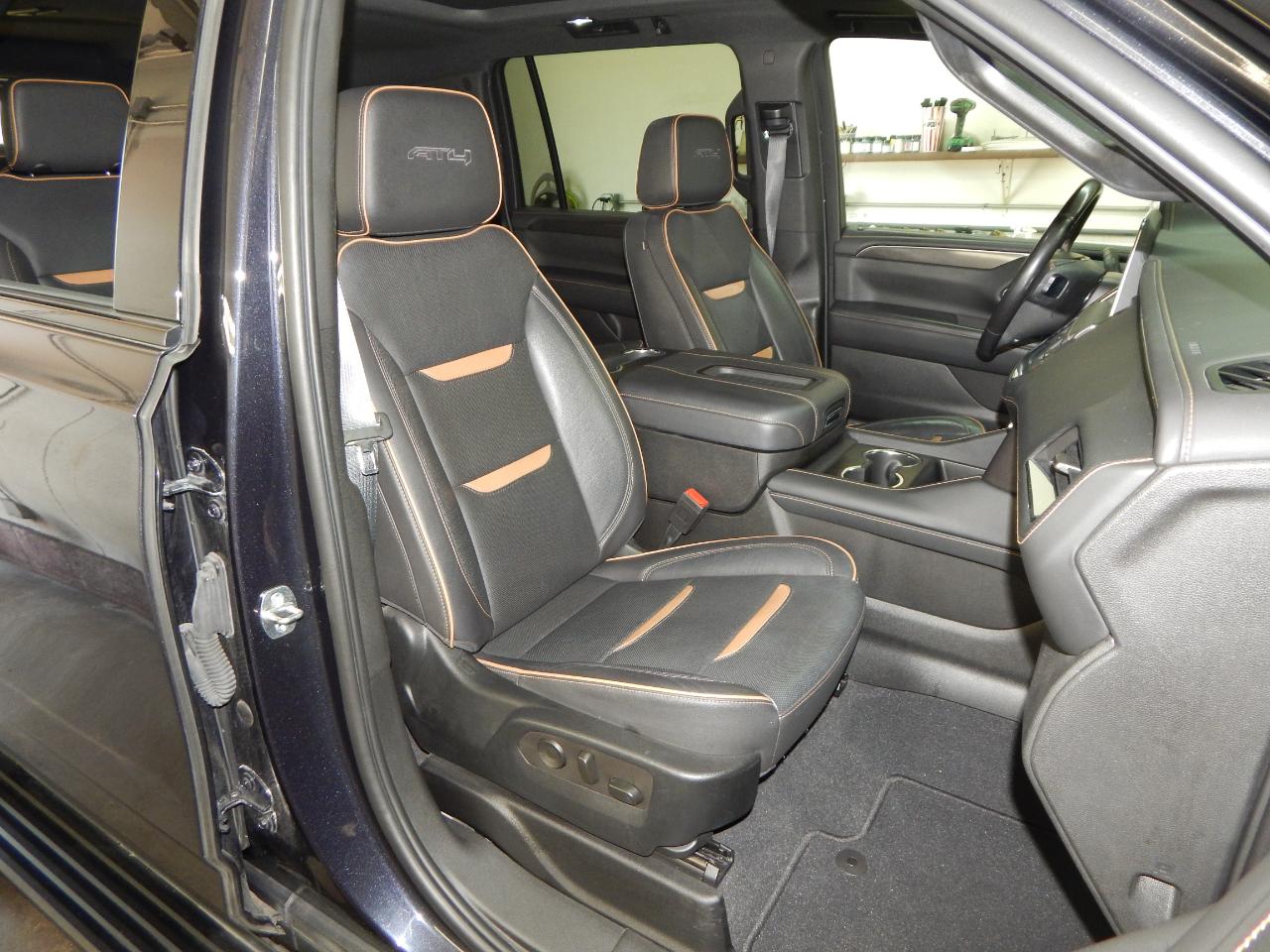 GMC Yukon XL 4WD 4dr AT4 2023
