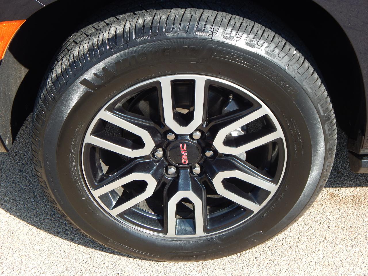 GMC Yukon XL 4WD 4dr AT4 2023