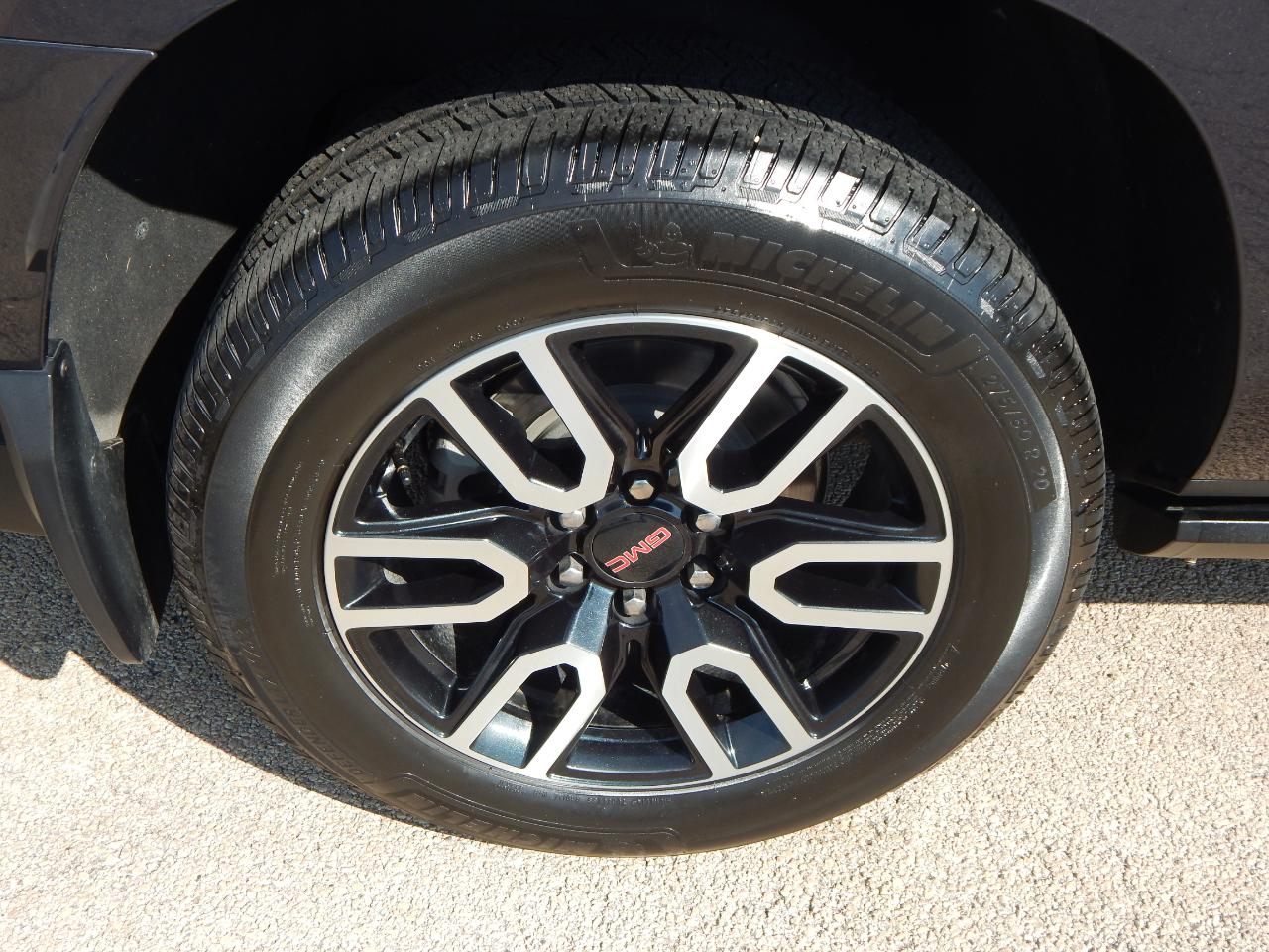 GMC Yukon XL 4WD 4dr AT4 2023