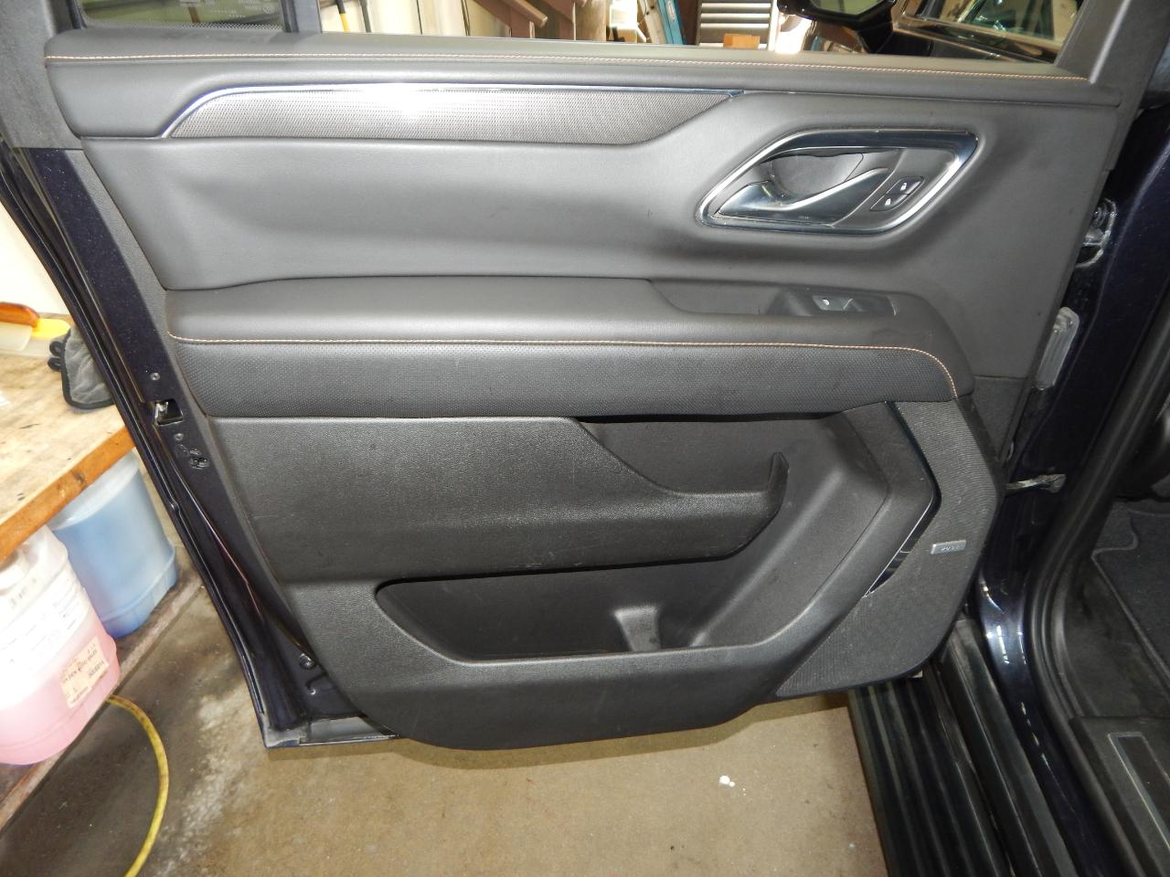GMC Yukon XL 4WD 4dr AT4 2023