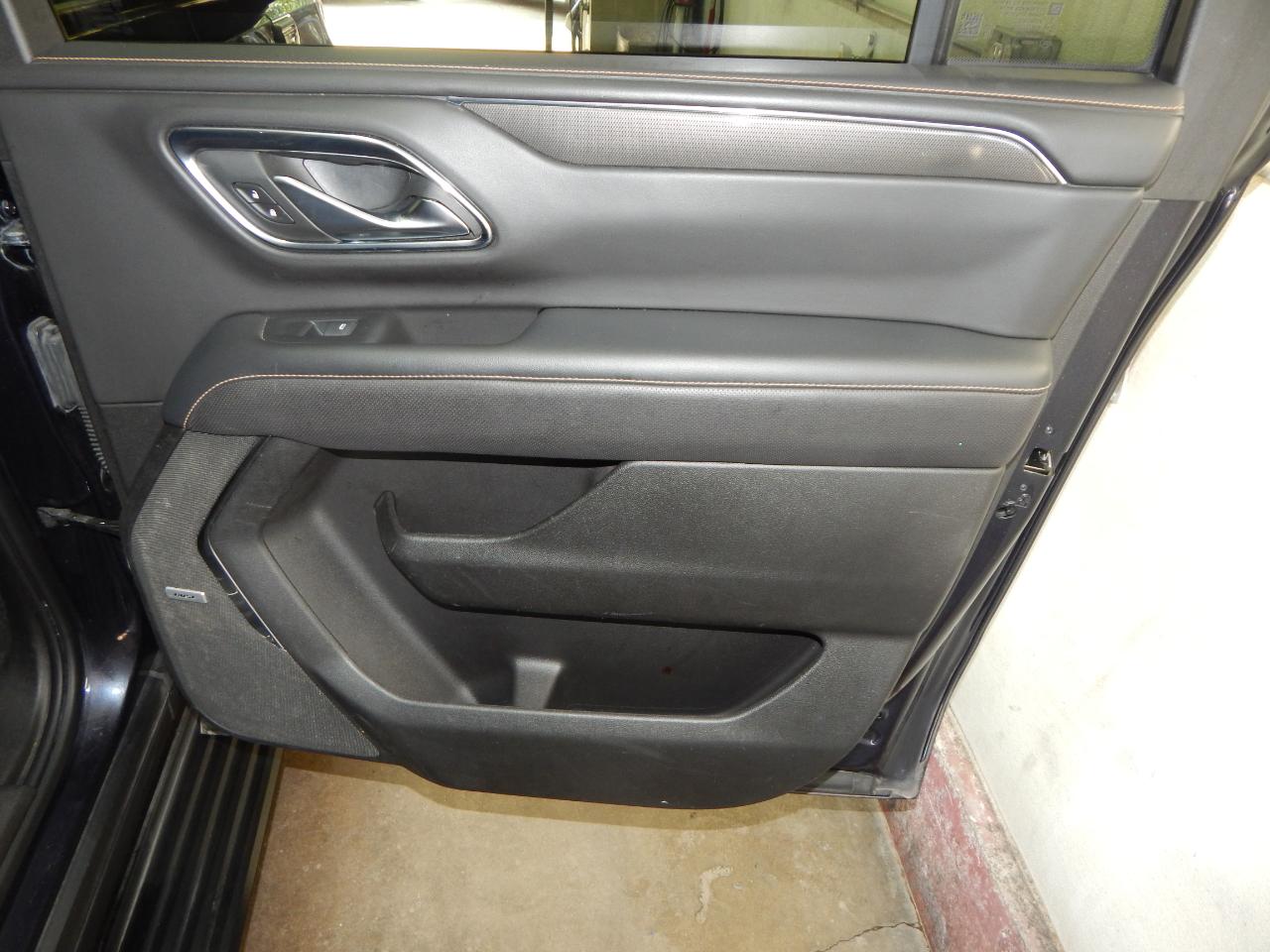 GMC Yukon XL 4WD 4dr AT4 2023
