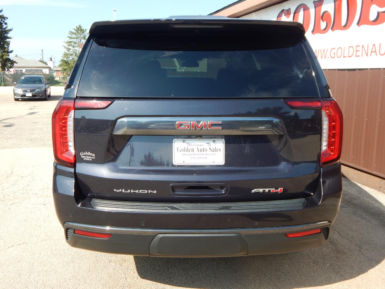 GMC Yukon XL 4WD 4dr AT4 2023