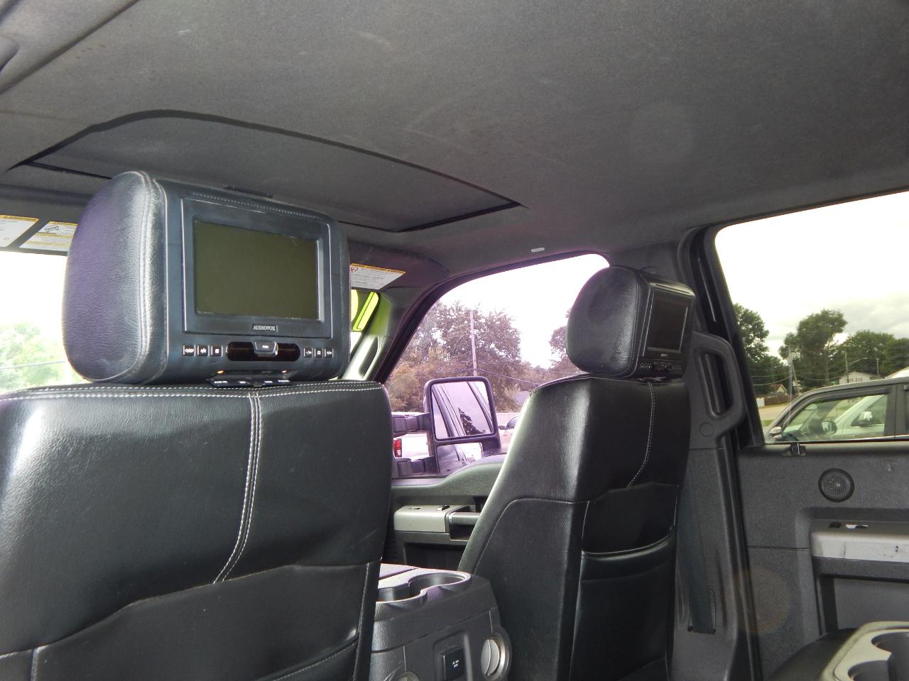 Ford Super Duty F-350 DRW 4WD Crew Cab 172" Lariat 2016