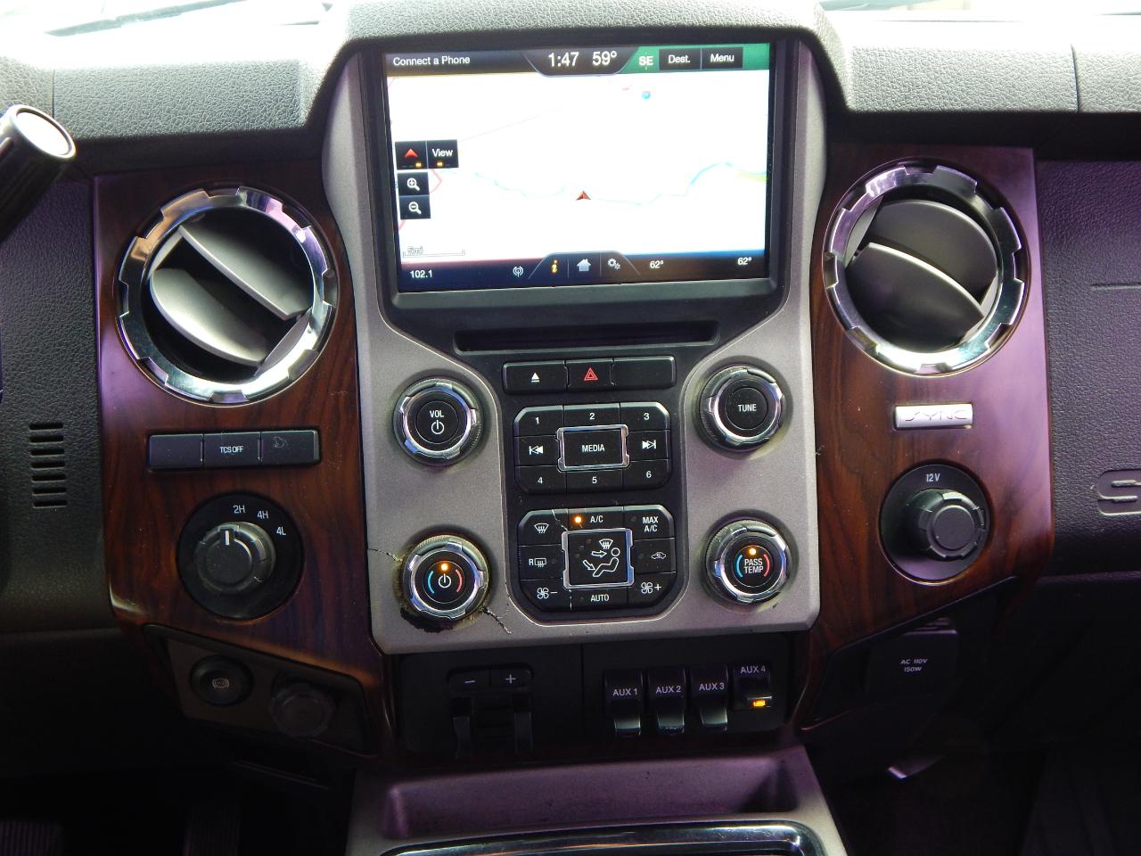 Ford Super Duty F-350 DRW 4WD Crew Cab 172" Lariat 2016