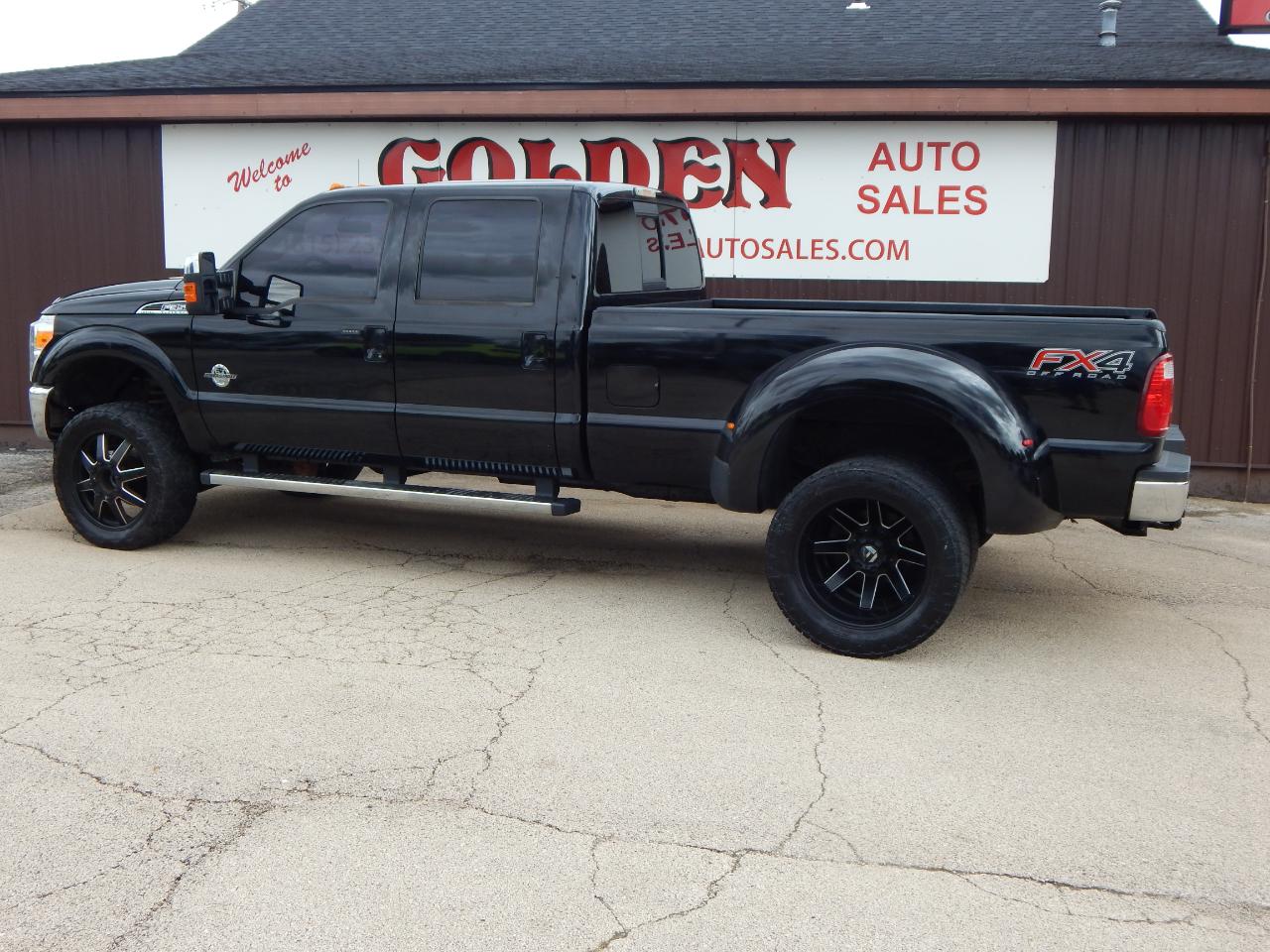 Ford Super Duty F-350 DRW 4WD Crew Cab 172" Lariat 2016