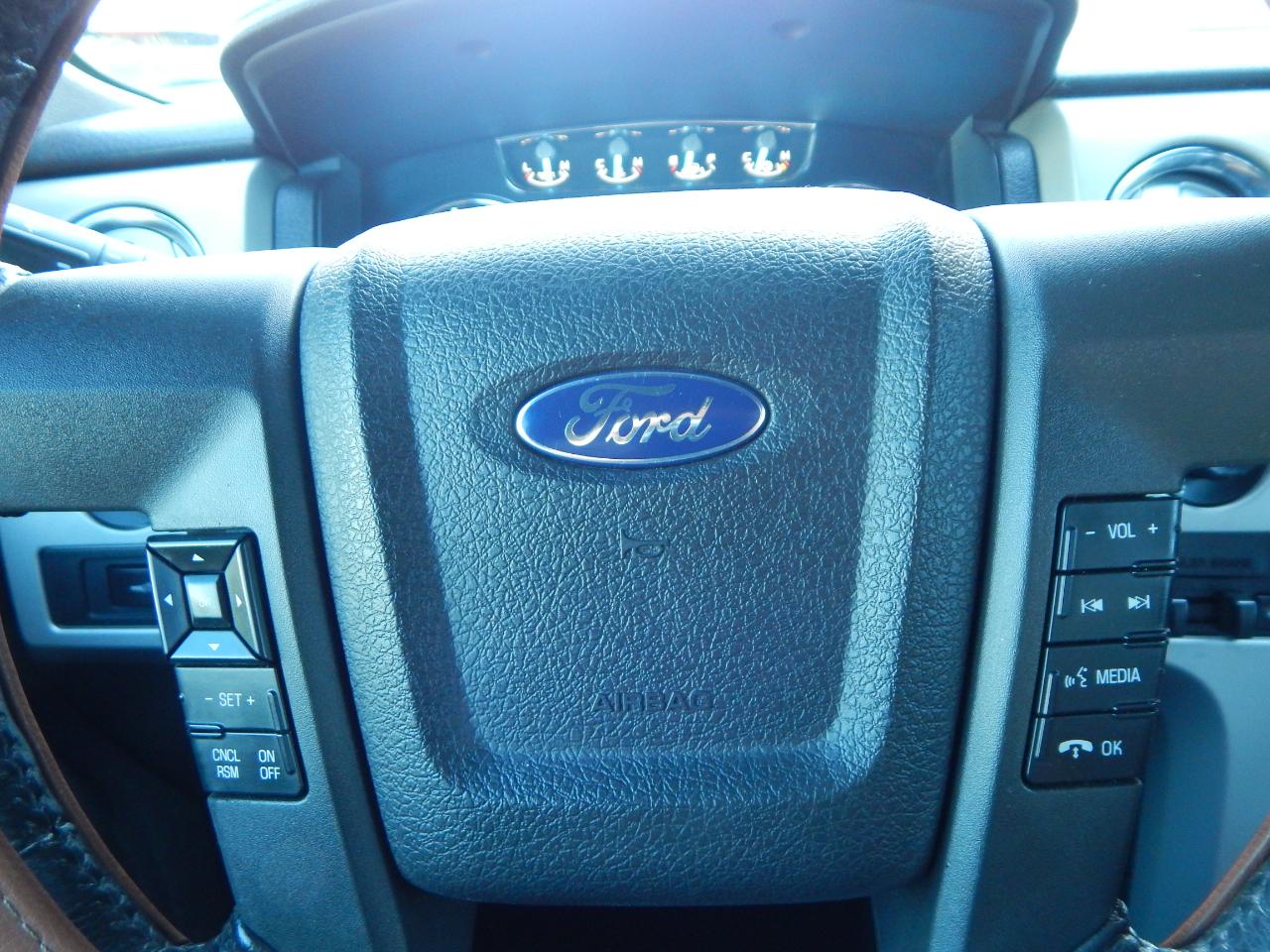 Ford F-150 4WD SuperCrew 145" Lariat 2012