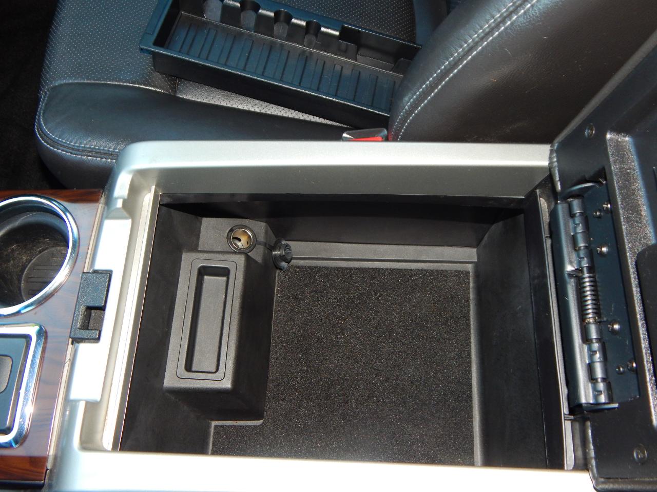 Ford F-150 4WD SuperCrew 145" Lariat 2012
