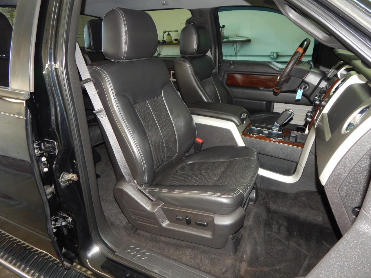 Ford F-150 4WD SuperCrew 145" Lariat 2012