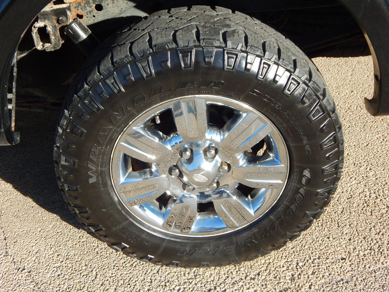 Ford F-150 4WD SuperCrew 145" Lariat 2012