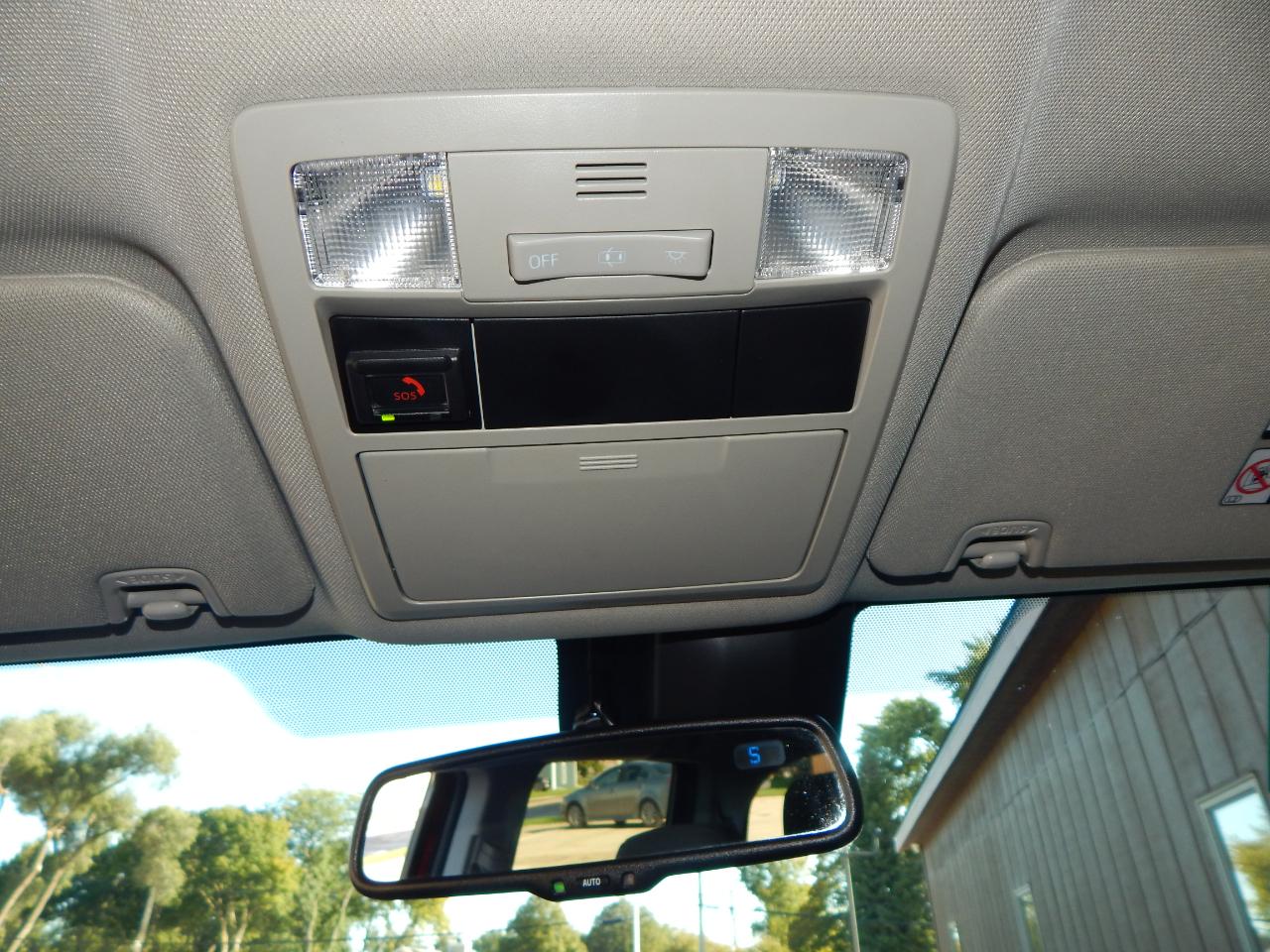 Toyota Tacoma 4WD SR5 Double Cab 5' Bed V6 AT (Natl) 2021