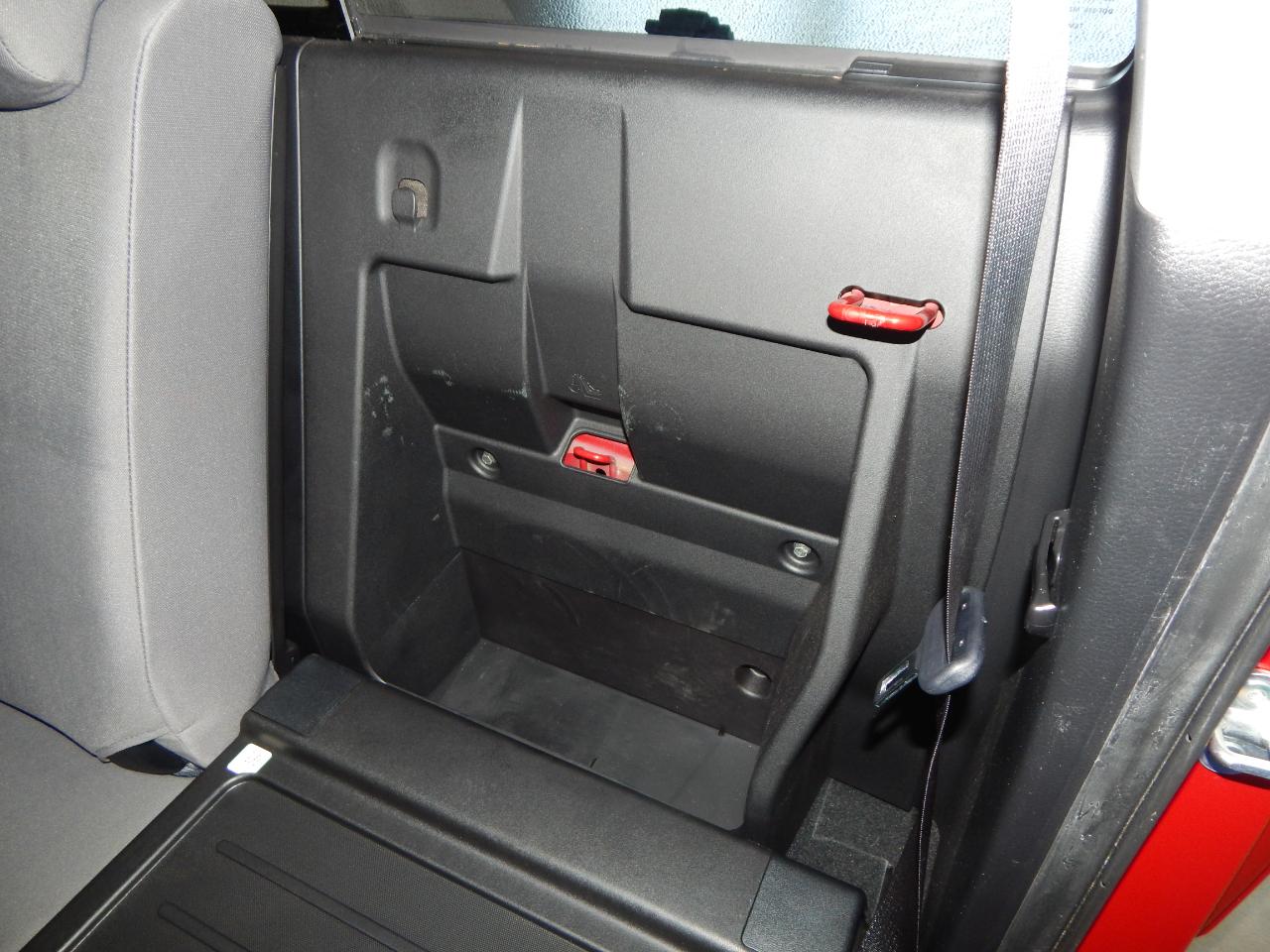 Toyota Tacoma 4WD SR5 Double Cab 5' Bed V6 AT (Natl) 2021