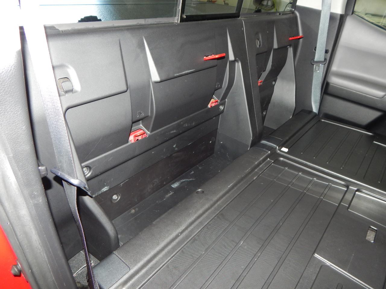 Toyota Tacoma 4WD SR5 Double Cab 5' Bed V6 AT (Natl) 2021