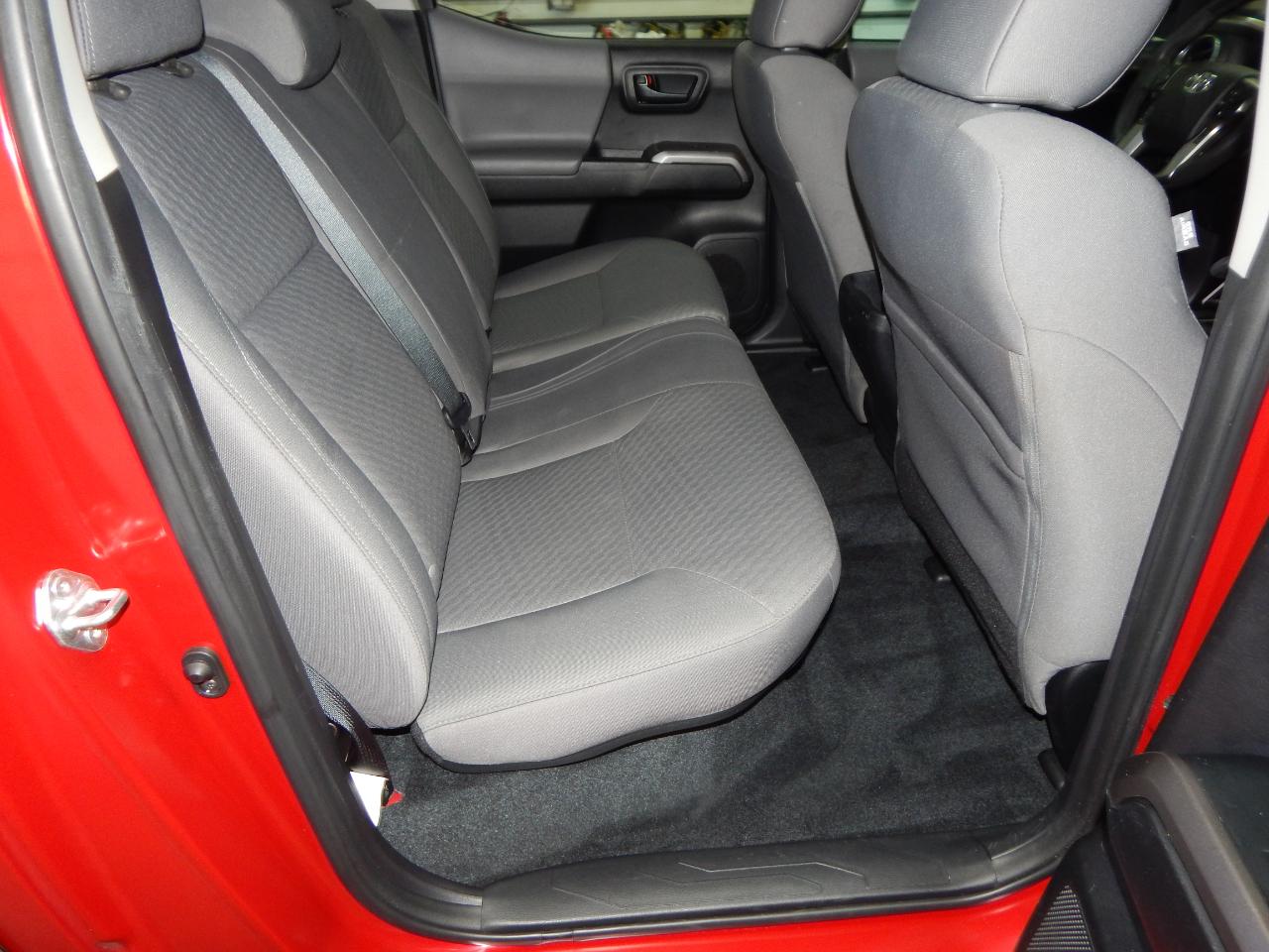 Toyota Tacoma 4WD SR5 Double Cab 5' Bed V6 AT (Natl) 2021