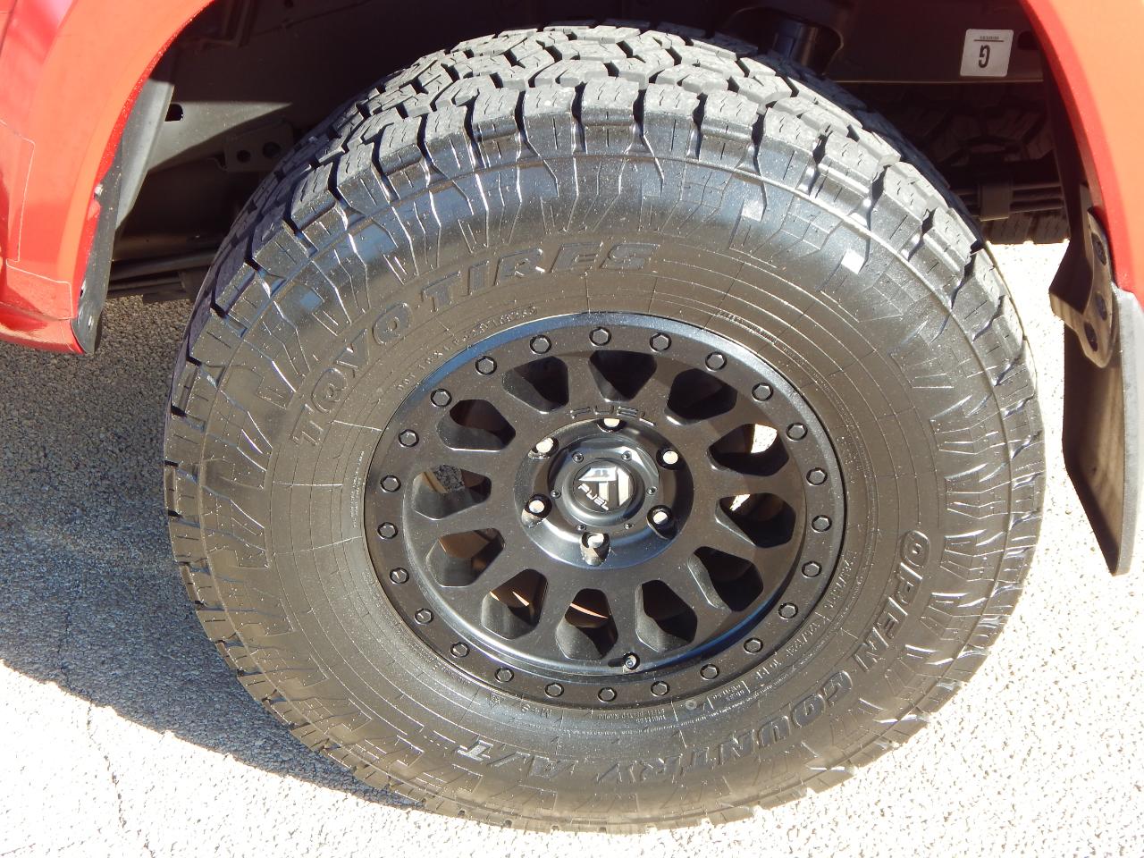 Toyota Tacoma 4WD SR5 Double Cab 5' Bed V6 AT (Natl) 2021