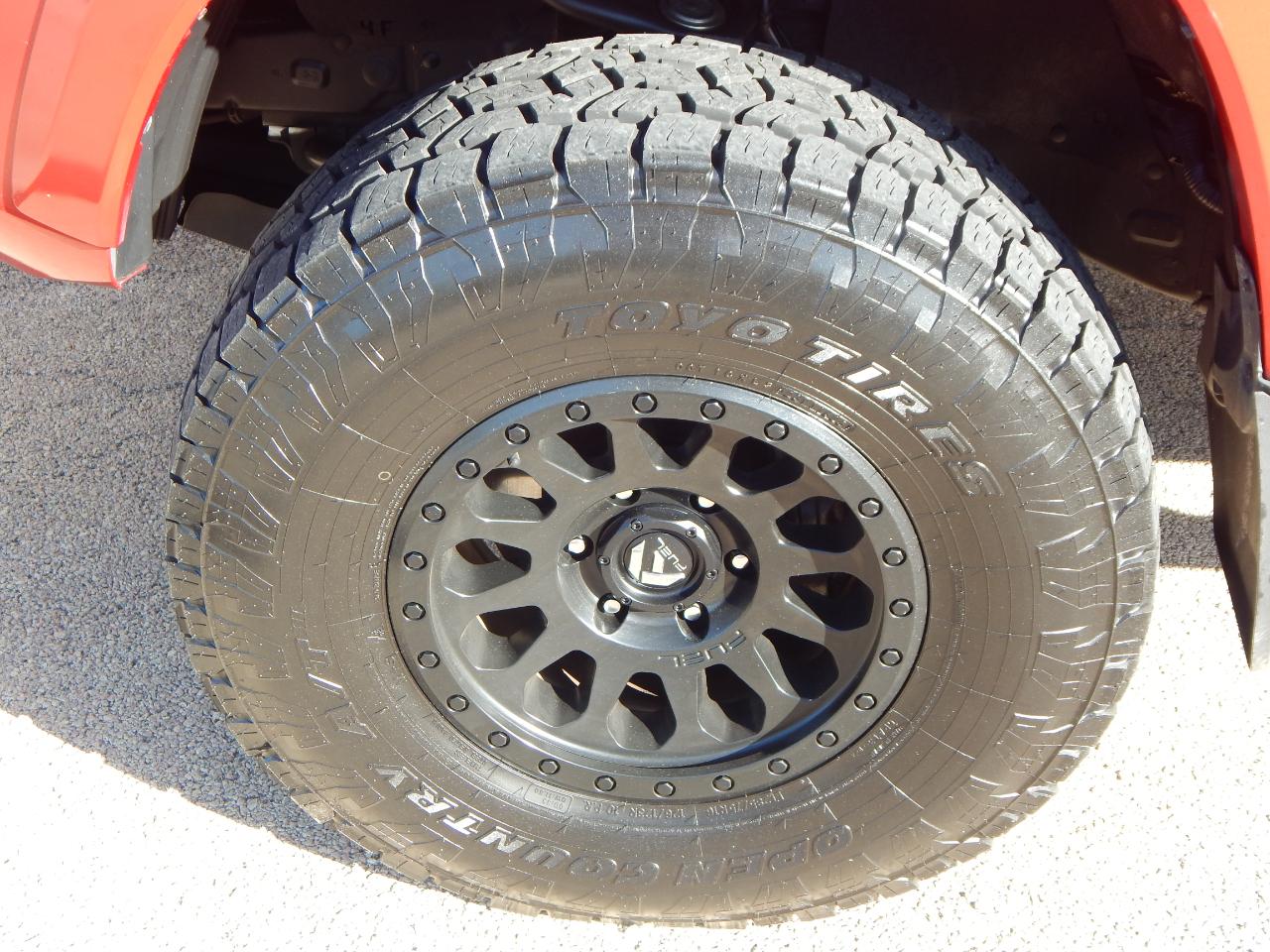 Toyota Tacoma 4WD SR5 Double Cab 5' Bed V6 AT (Natl) 2021