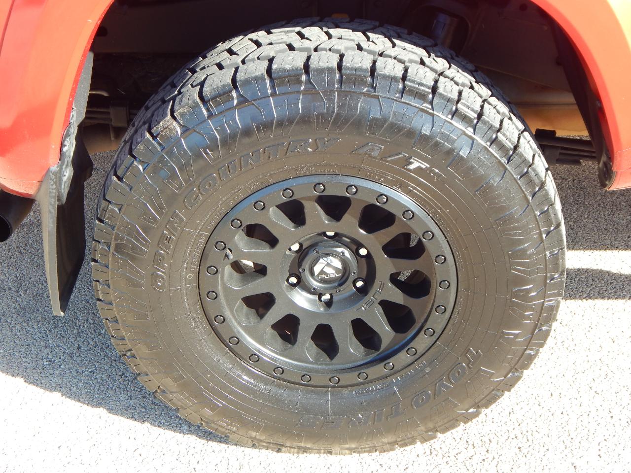 Toyota Tacoma 4WD SR5 Double Cab 5' Bed V6 AT (Natl) 2021