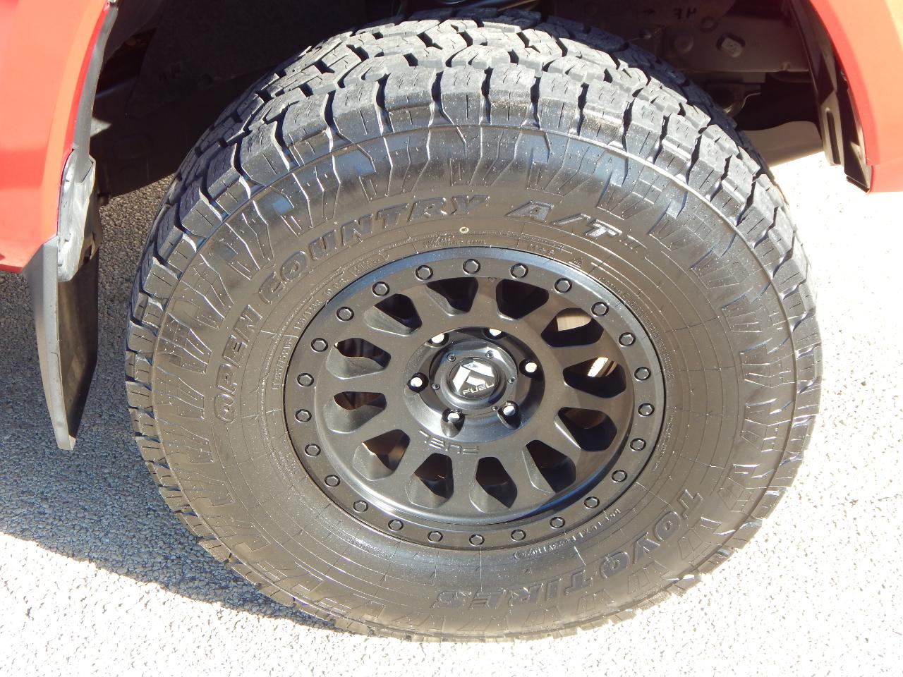 Toyota Tacoma 4WD SR5 Double Cab 5' Bed V6 AT (Natl) 2021
