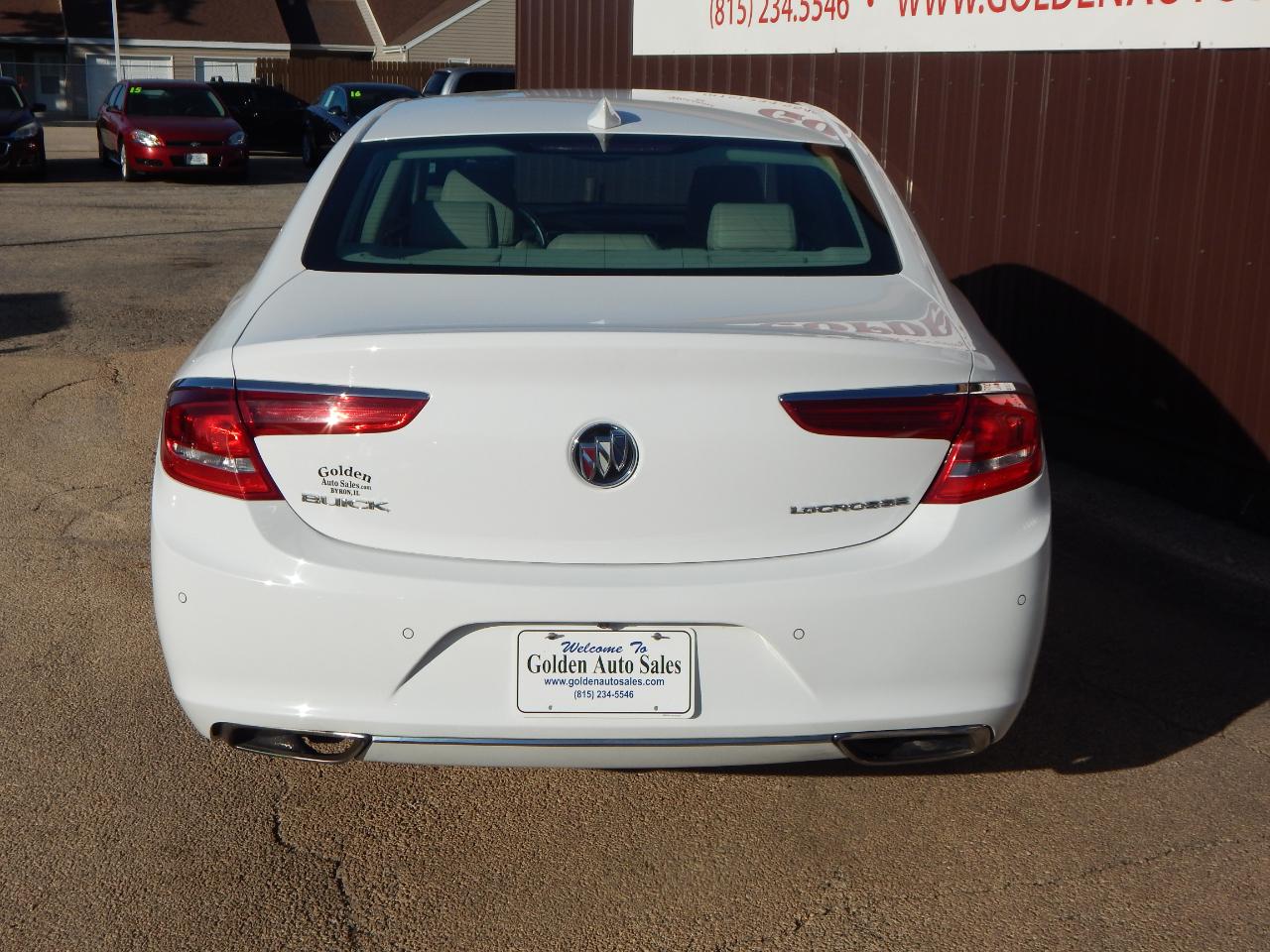 Buick LaCrosse 4dr Sdn Essence FWD 2017