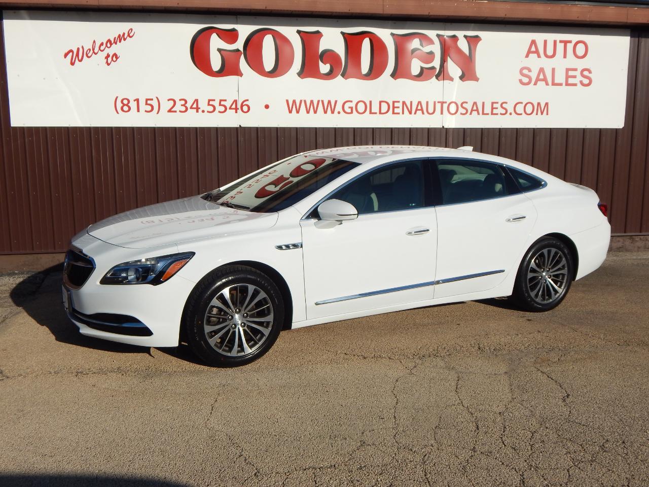 Buick LaCrosse 4dr Sdn Essence FWD 2017