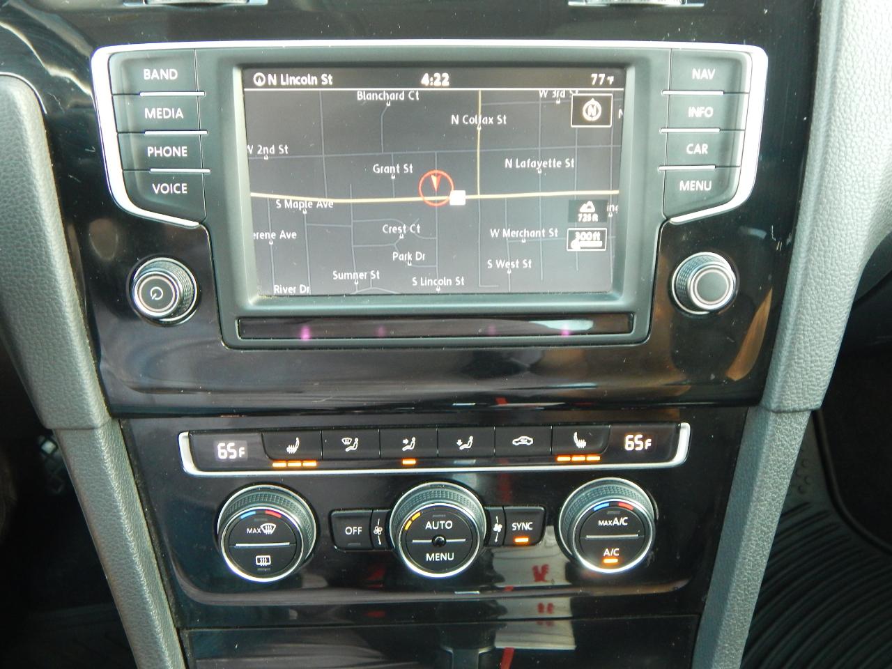 Volkswagen Golf 1.8T 4-Door SEL Auto 2017