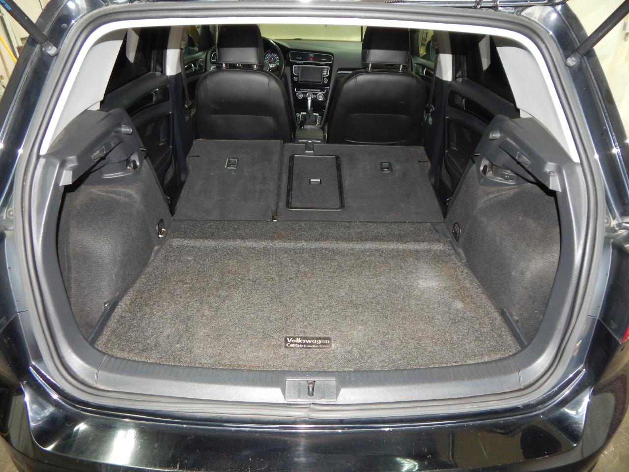 Volkswagen Golf 1.8T 4-Door SEL Auto 2017