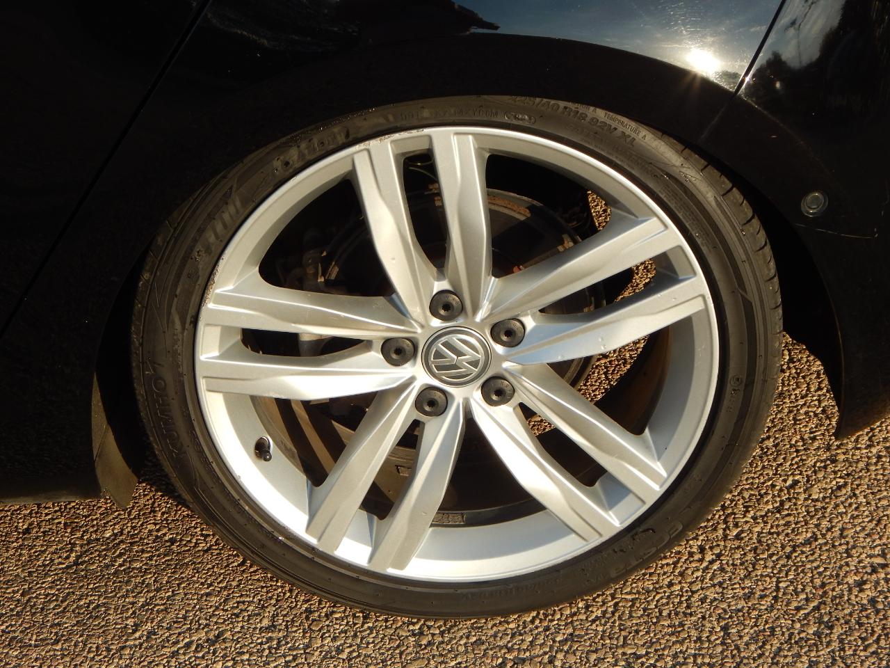 Volkswagen Golf 1.8T 4-Door SEL Auto 2017