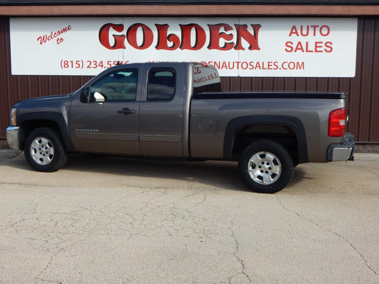 Chevrolet Silverado 1500 2WD Ext Cab 143.5" LT 2012