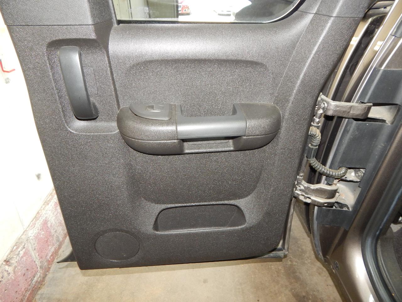 Chevrolet Silverado 1500 2WD Ext Cab 143.5" LT 2012