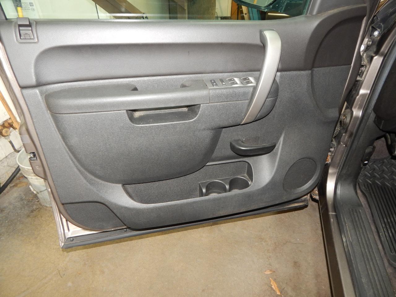 Chevrolet Silverado 1500 2WD Ext Cab 143.5" LT 2012