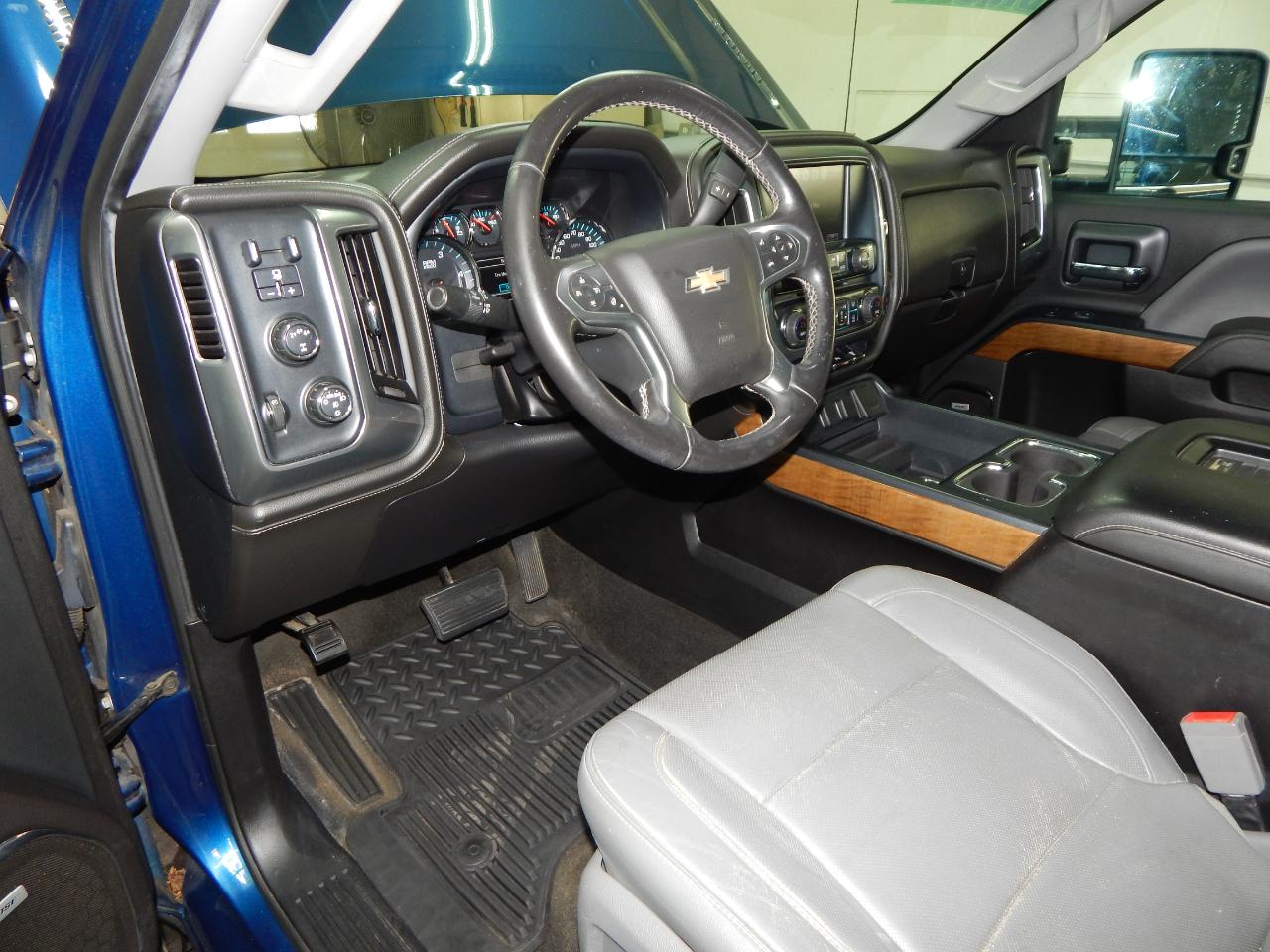 Chevrolet Silverado 2500HD 4WD Crew Cab 167.7" LTZ 2017