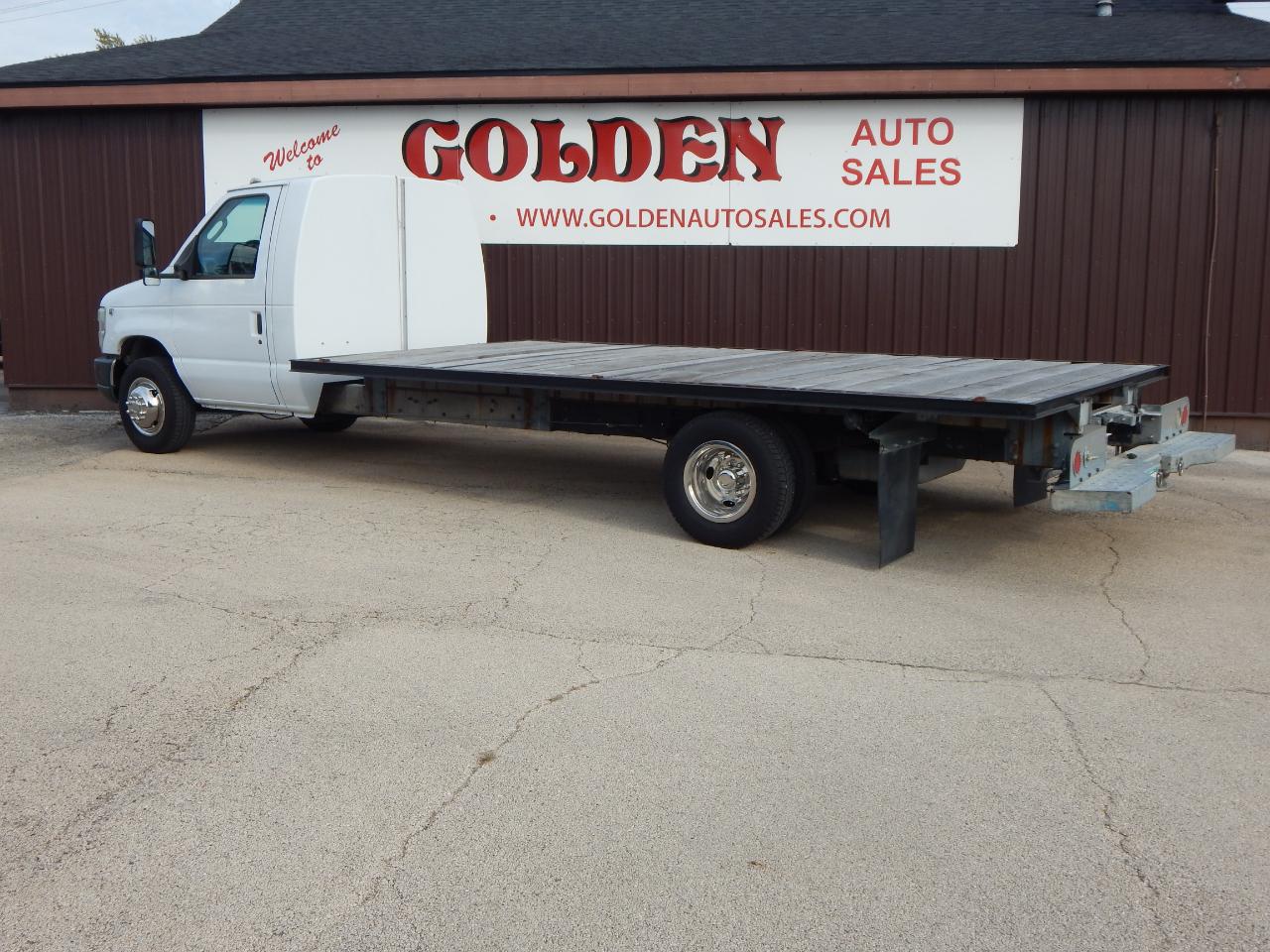 Ford Econoline Commercial Cutaway E-450 Super Duty 158" DRW 2011
