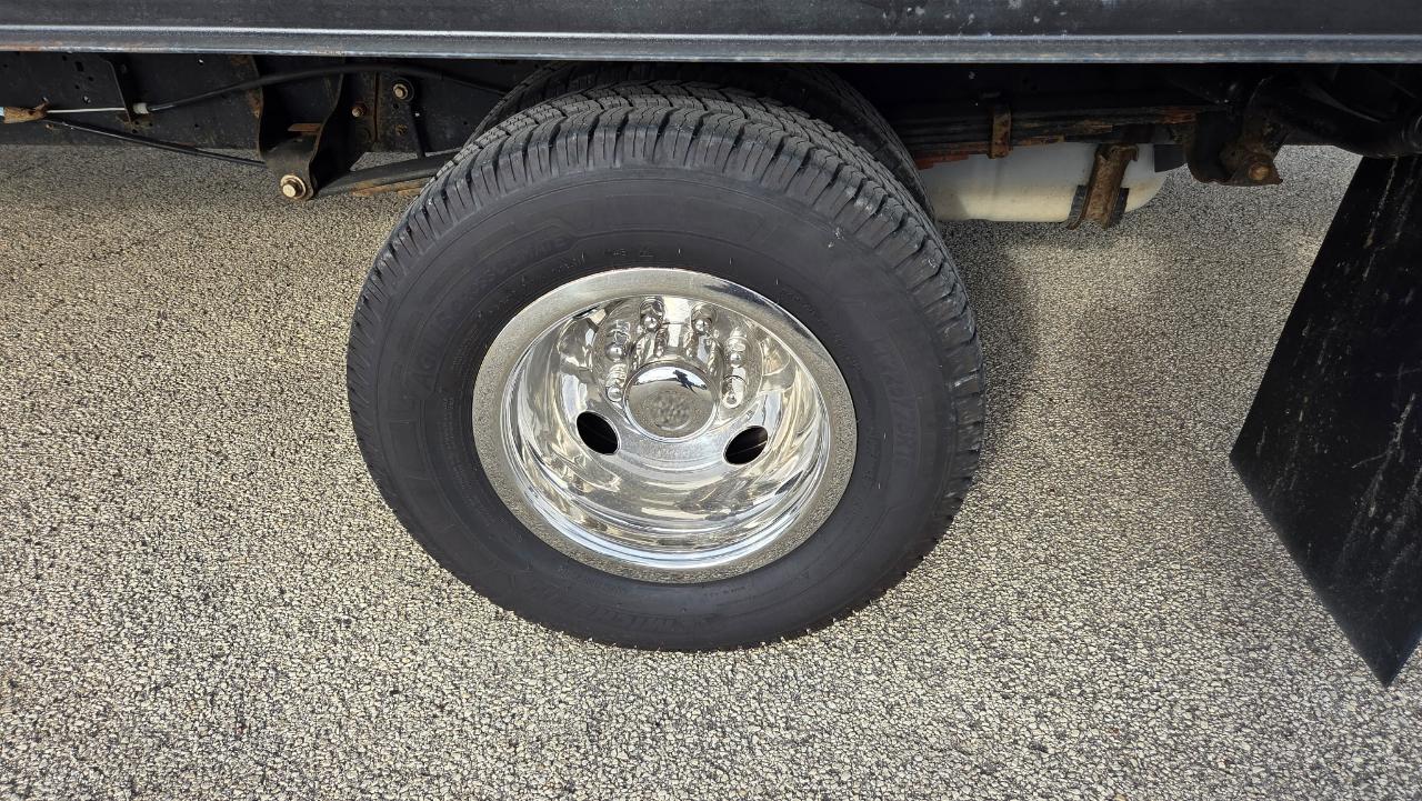 Ford Econoline Commercial Cutaway E-450 Super Duty 158" DRW 2011