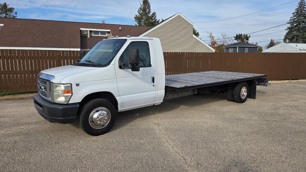 Ford Econoline Commercial Cutaway E-450 Super Duty 158" DRW 2011