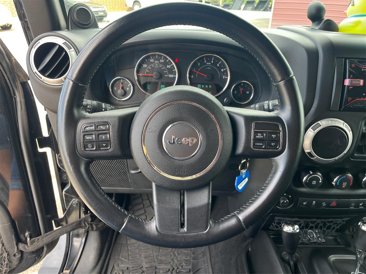 Jeep Wrangler Sahara 2014