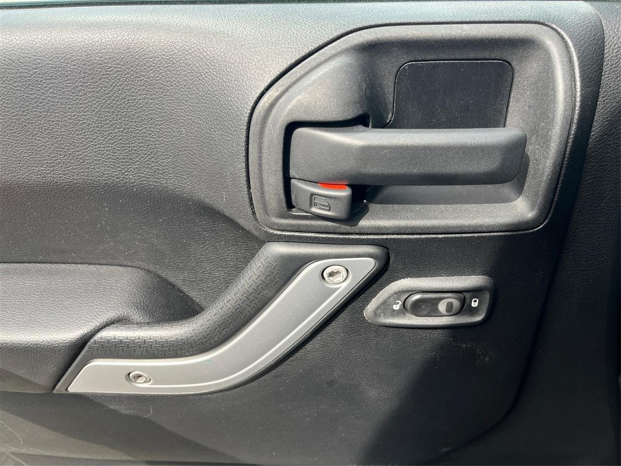 Jeep Wrangler Sahara 2014