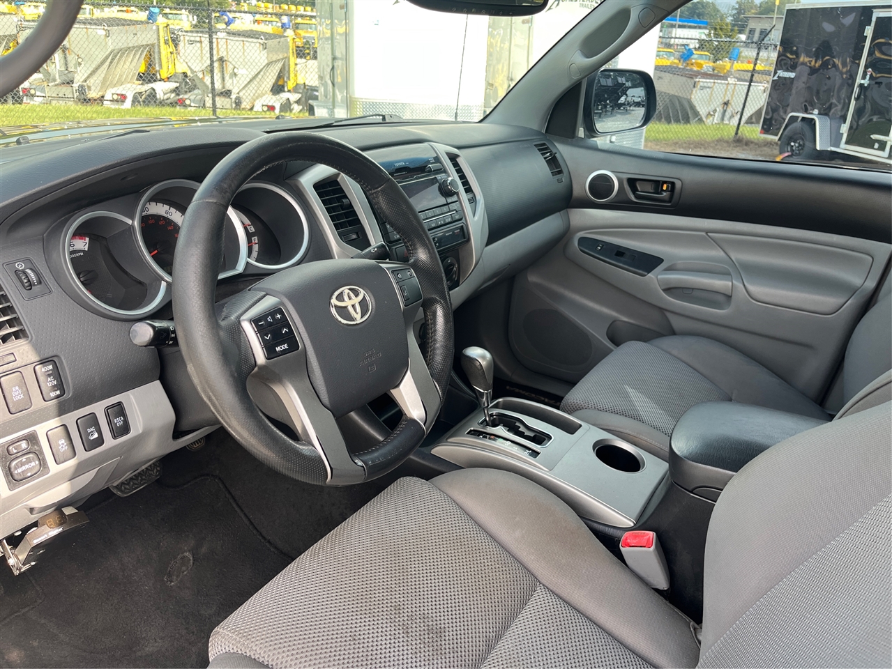 2012 Toyota Tacoma V6 photo 8