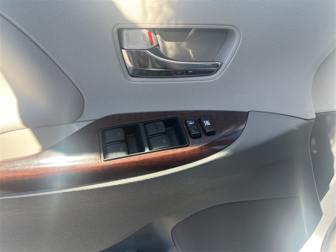 2013 Toyota Sienna XLE photo 19