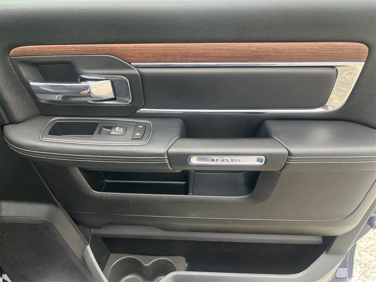 RAM 1500 Laramie 2016 RAM 1500 Laramie 2016