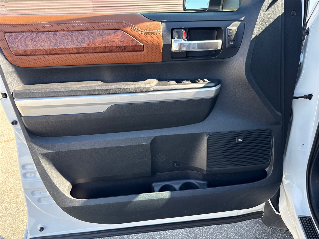 Toyota Tundra 1794 Edition 2015 Toyota Tundra 1794 Edition 2015