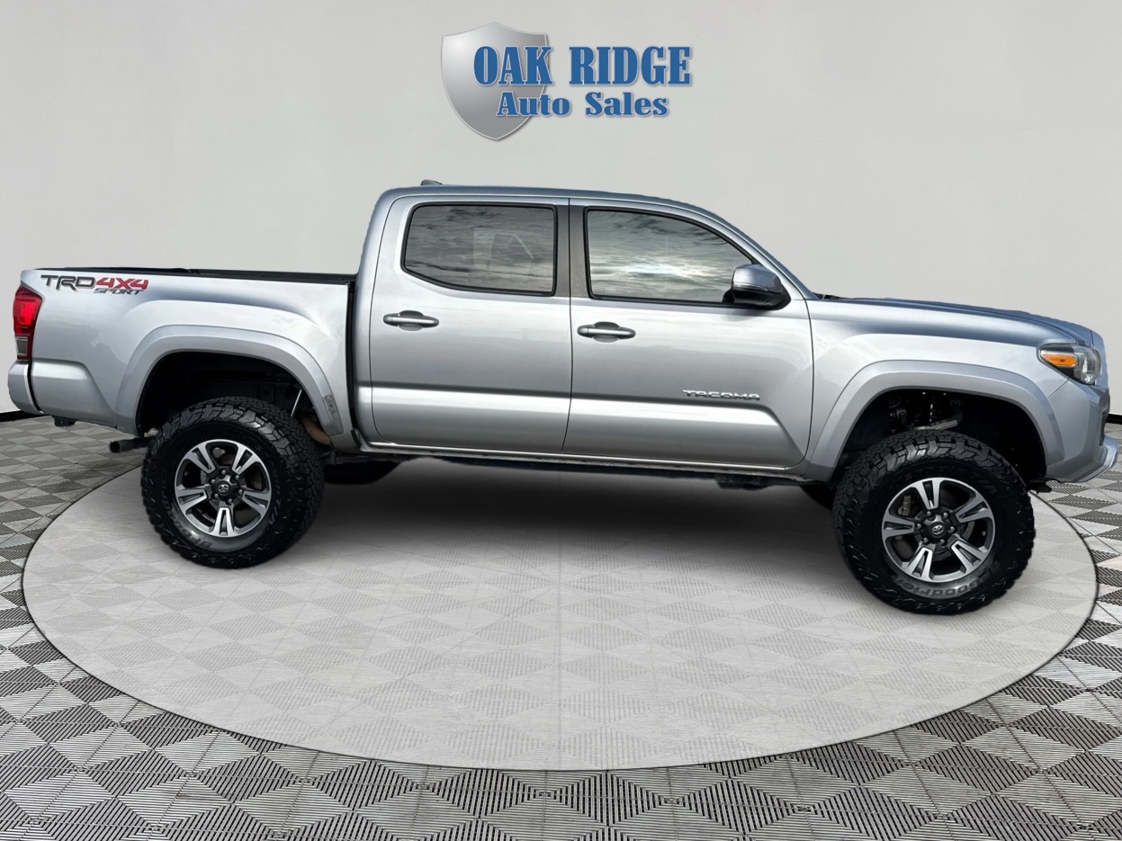 Toyota Tacoma  2017 Toyota Tacoma  2017