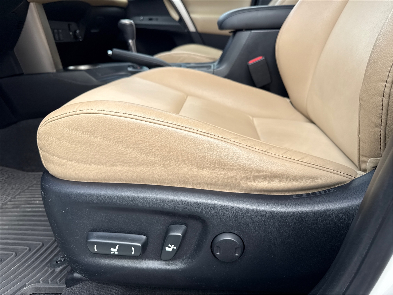 Toyota RAV4 Limited 2014 Toyota RAV4 Limited 2014