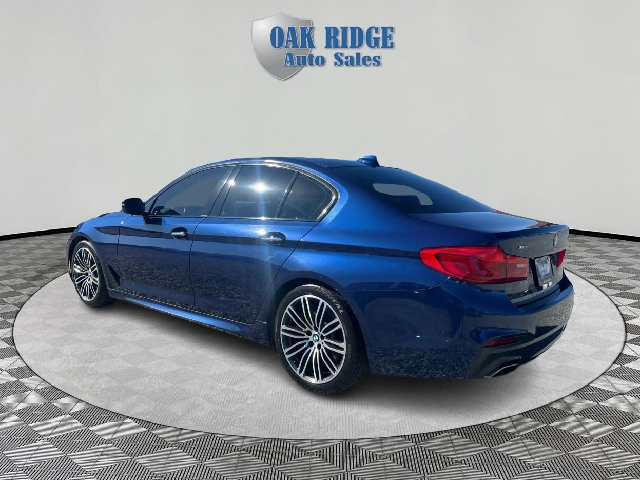 BMW 5-Series  2018